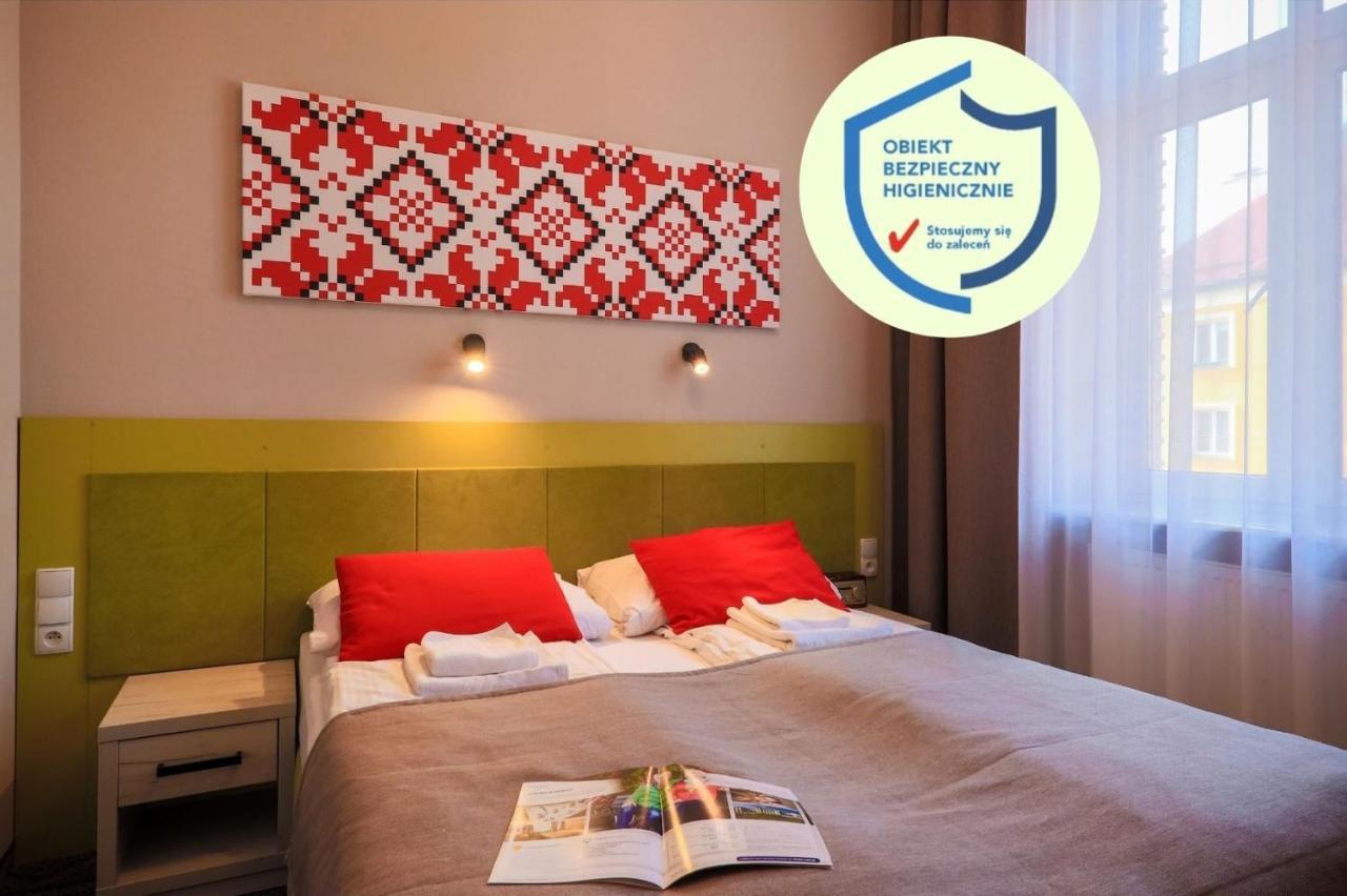 Hotel *** Nat Krynica-Zdrój Exteriör bild
