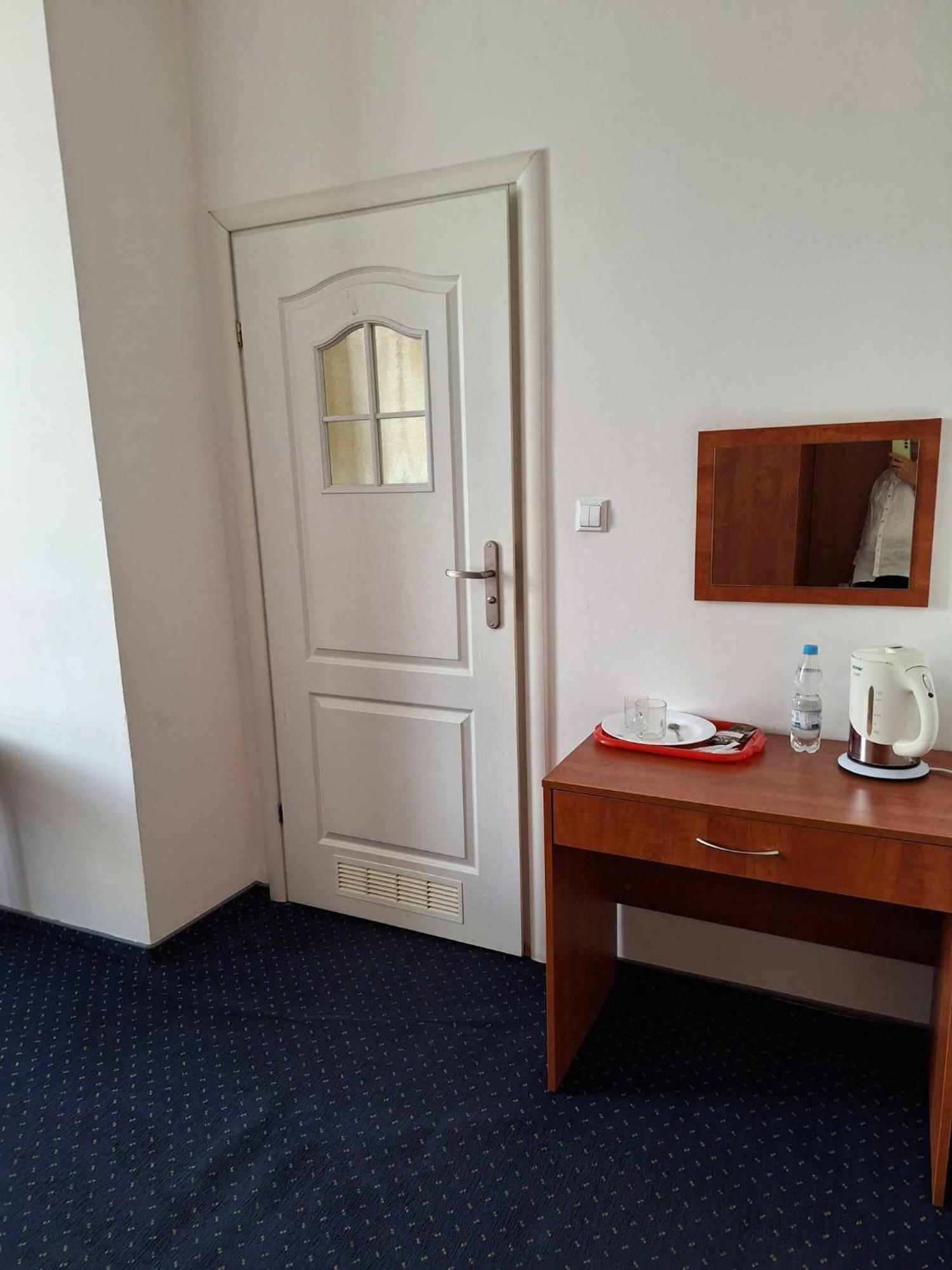 Hotel *** Nat Krynica-Zdrój Exteriör bild