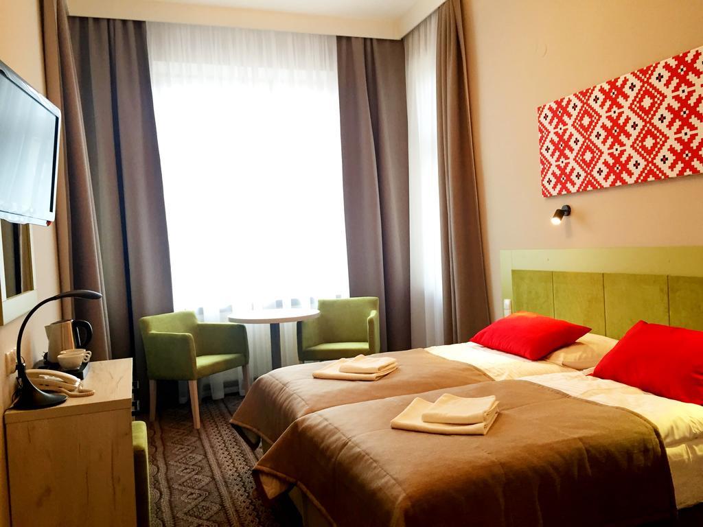 Hotel *** Nat Krynica-Zdrój Exteriör bild