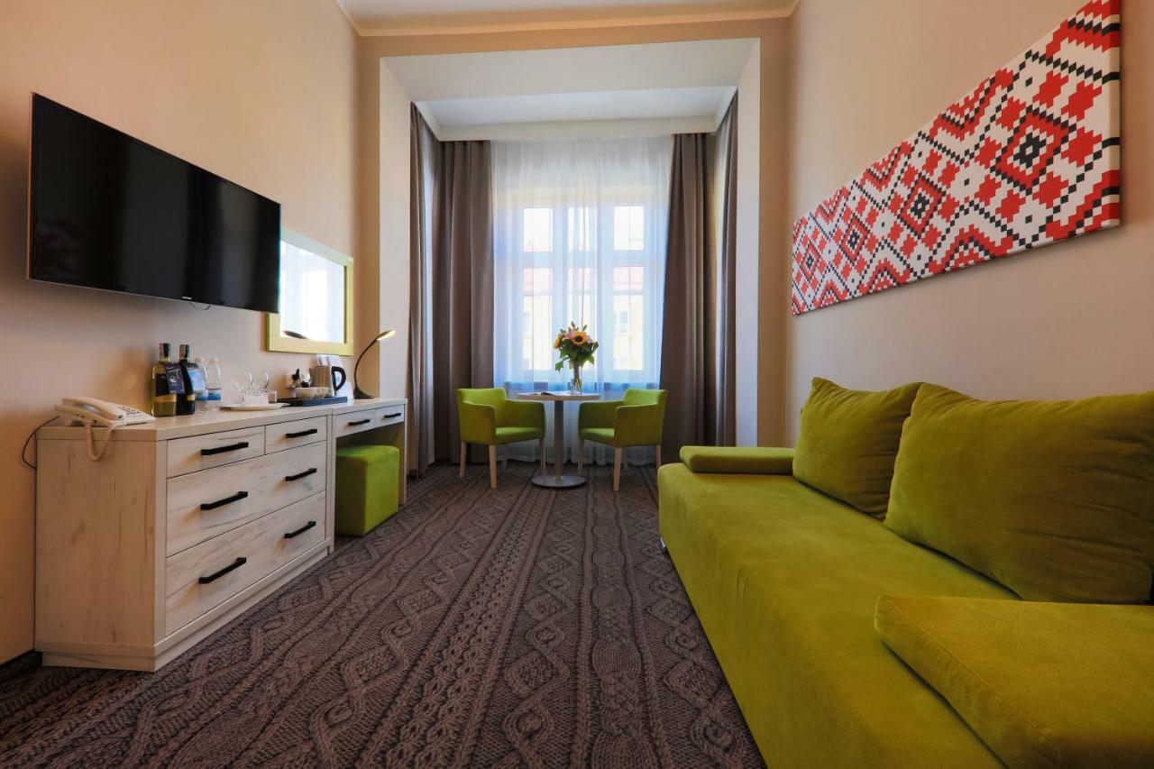 Hotel *** Nat Krynica-Zdrój Exteriör bild